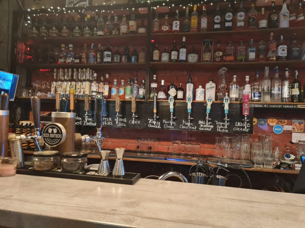 budapest-beer-brothers-bar-tap-wall